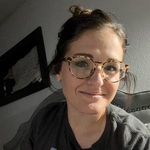 Meet your Posher, Jenae